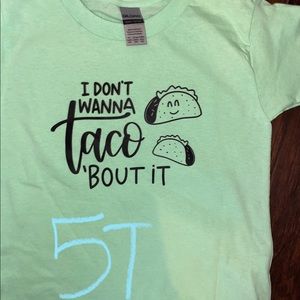 NWOT SCREENPRINT TEE